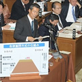 No.012でも述べているが、民主党は３月25日に道路政策大綱として、高速道路の無料化を次期総選挙のマニフェストとして改めて決定している。こちらとし...